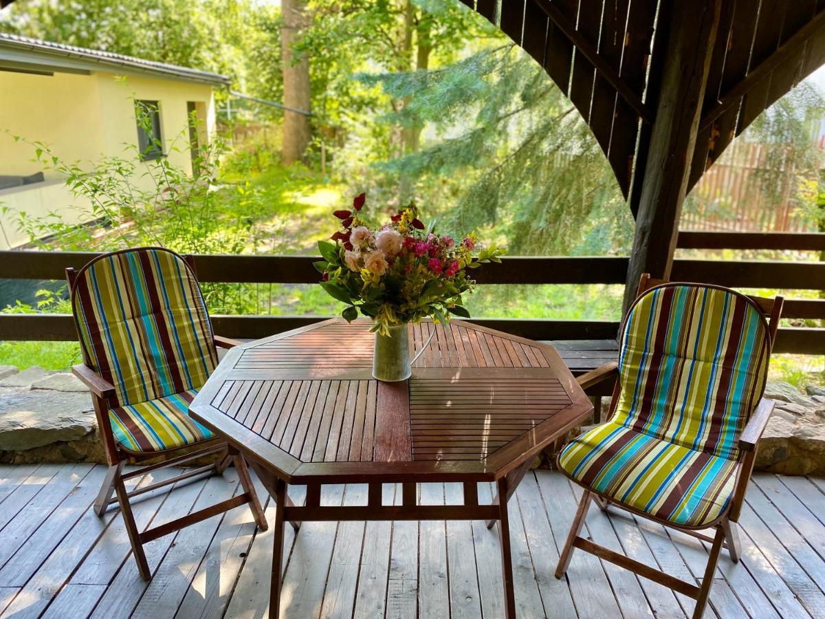 V Chalupe Pod Milesovkou Homestay *
